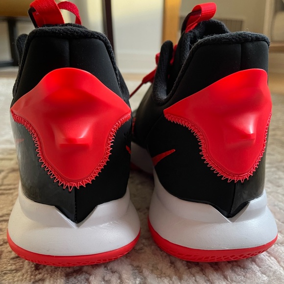 Nike Lebron Witness V 5 Bred 11.5 Black Red Crimson CQ9380 005 Shoe Sneaker Mens - Picture 7 of 10